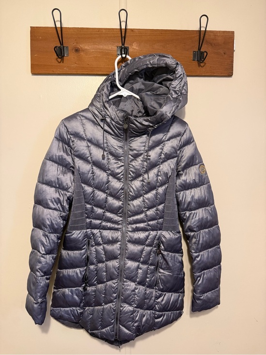 Bernardo Jackets & Blazers - Bernardo womens EcoPlume Hoodie Packable Quilted Jacket M